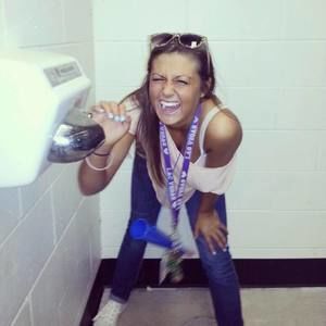 Meet your Posher, Abigail